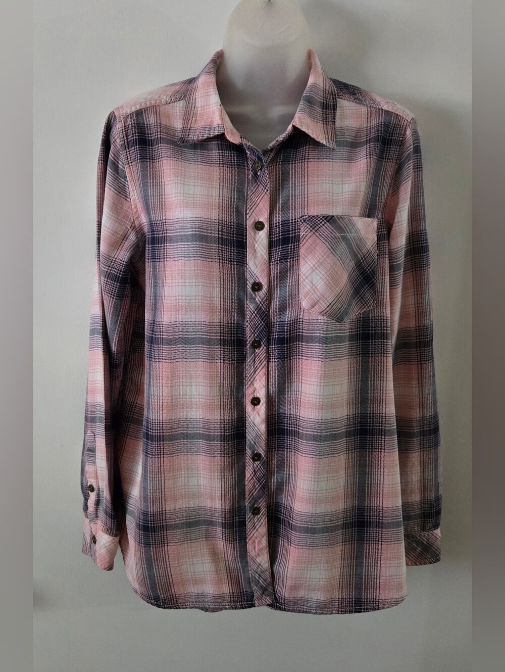 Sonoma Flannel Button Down Shirt Sz M Pink White Navy Lightweight Euc